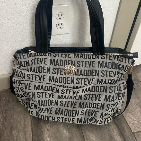 Steve Madden Logo Diaper Bag Tote w/ Changing Mat - EUC - Picture 7 of 11